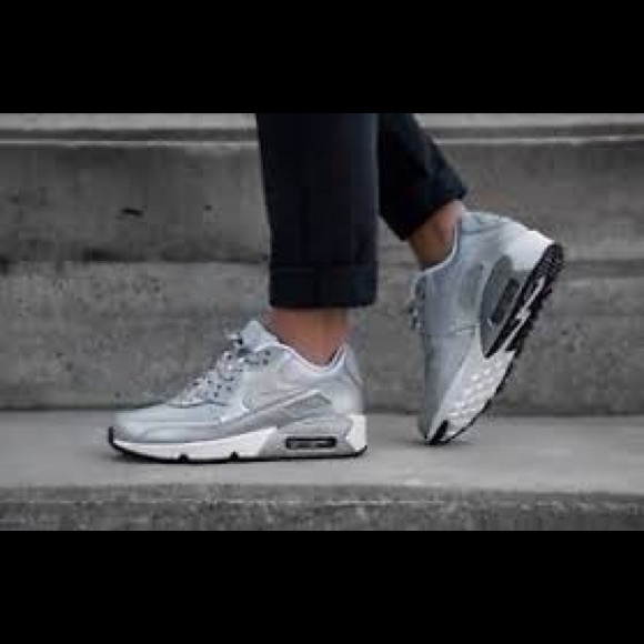 Nike Shoes Girls Silver And White Air Max Poshmark